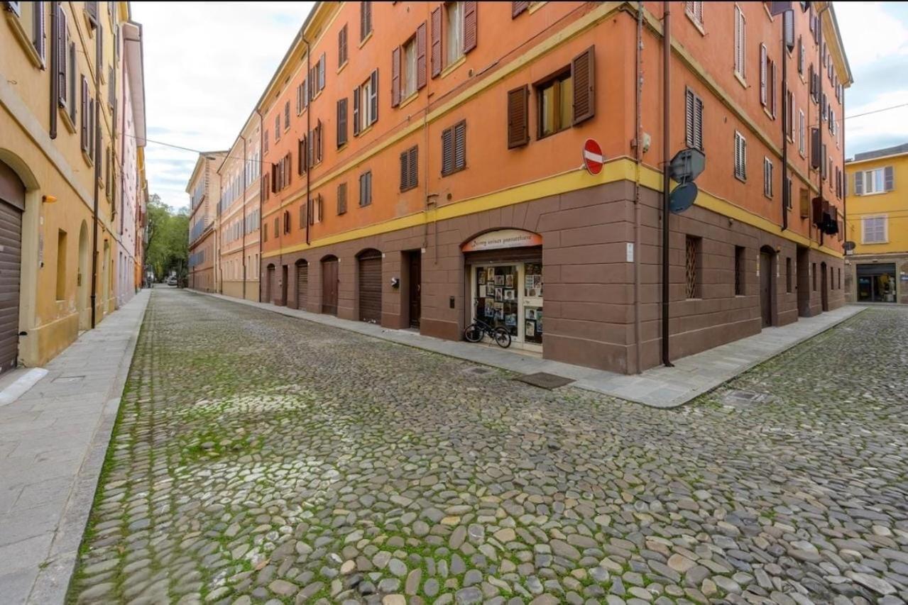 La Sosta 2-Casa Accanto Alla Stazione Dei Treni Modena Eksteriør bilde